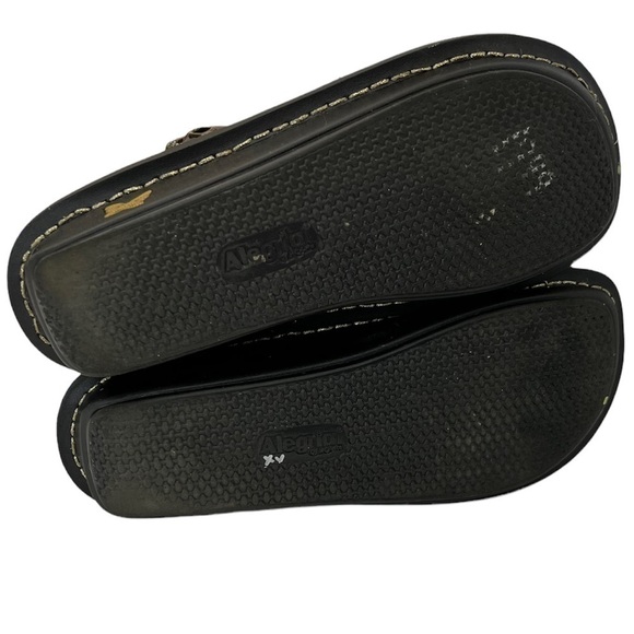 Alegria Caiti Gravy Pull Up Brown Leather Ankle Boots - Picture 9 of 16